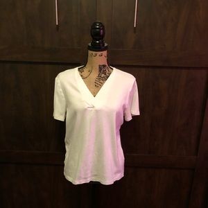 🍀 50% off 3+ Bundles! White V-neck T-Shirt Blouse
